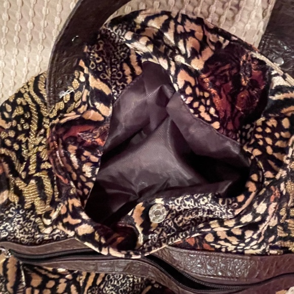 Handbag - Picture 6 of 6